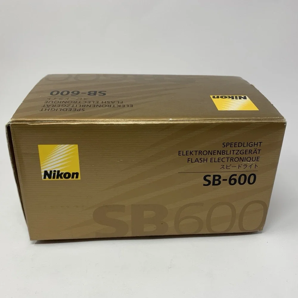 Nikon Speedlight SB-600 Shoe Mount Flash w/Box & Soft Case Tested